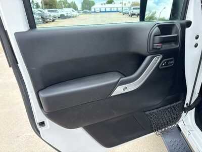 2018 Jeep Wrangler Unlimited, $20918. Photo 11