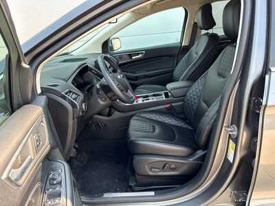 2023 Ford Edge, $36900. Photo 9