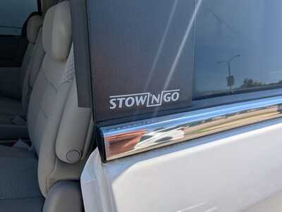 2010 Chrysler Town & Country, $9500. Photo 10