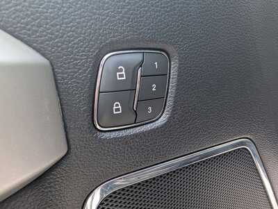 2018 Ford F150 Crew Cab, $31900. Photo 11