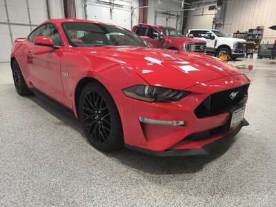 2019 Ford Mustang, $41500. Photo 4
