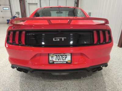 2019 Ford Mustang, $41500. Photo 7