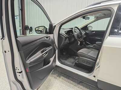 2017 Ford Escape, $12917. Photo 12