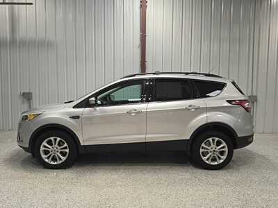 2017 Ford Escape, $12917. Photo 9
