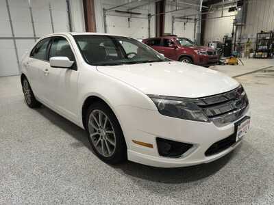 2010 Ford Fusion, $6910. Photo 4