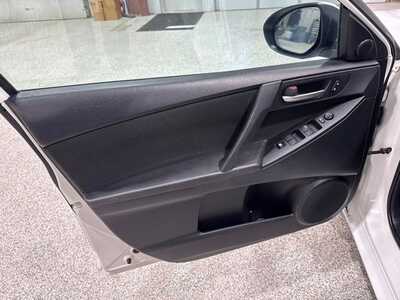 2012 Mazda Mazda3, $5900. Photo 11