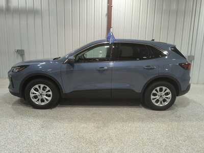 2024 Ford Escape, $24900. Photo 9
