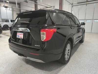 2023 Ford Explorer, $30900. Photo 6