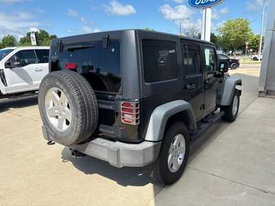2011 Jeep Wrangler Unlimited, $10900. Photo 6