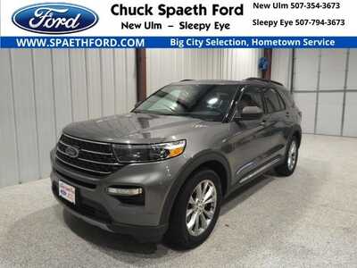 2021 Ford Explorer, $28900. Photo 1