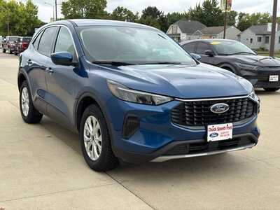 2023 Ford Escape, $24900. Photo 8