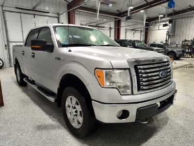 2011 Ford F150 Crew Cab, $9900. Photo 4
