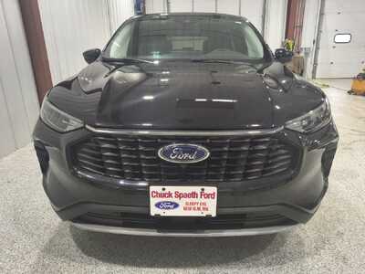 2023 Ford Escape, $24900. Photo 3