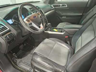 2015 Ford Explorer, $11915. Photo 12