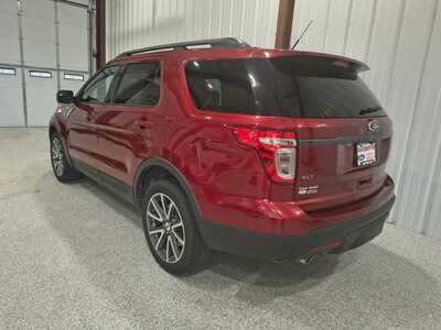 2015 Ford Explorer, $11915. Photo 6