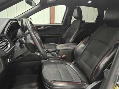 2024 Ford Escape, $28900. Photo 12