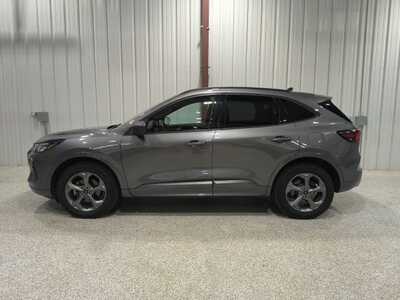 2024 Ford Escape, $28900. Photo 9