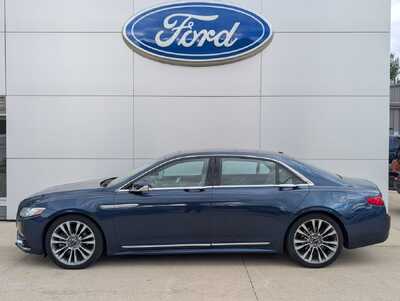 2017 Lincoln Continental, $18900. Photo 3