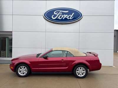 2006 Ford Mustang, $12900. Photo 3
