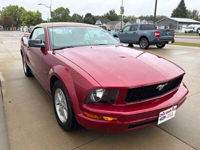 2006 Ford Mustang, $12900. Photo 4