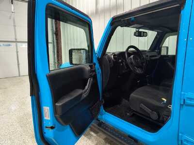 2017 Jeep Wrangler Unlimited, $18900. Photo 11