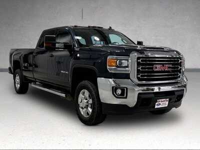 2018 GMC 3500 Crew Cab, $30900. Photo 4