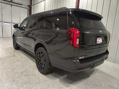 2027 Ford Expedition Max, $87804. Photo 9