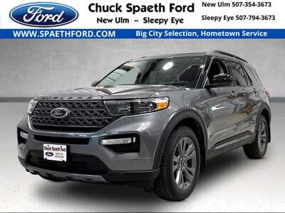 2022 Ford Explorer, $24900. Photo 1