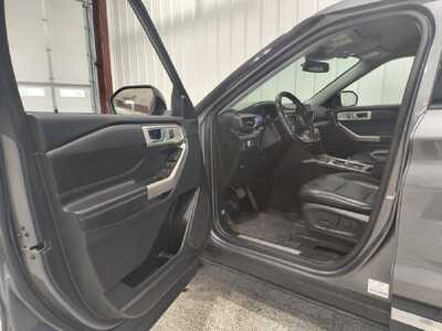 2022 Ford Explorer, $0. Photo 12