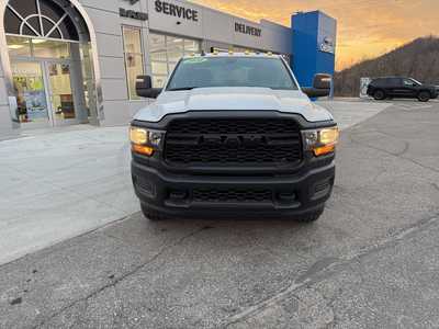 2024 RAM 3500 Crew Cab, $55572. Photo 11