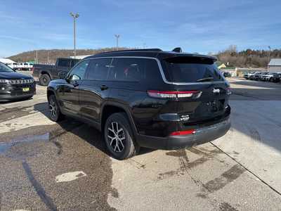 2025 Jeep Grand Cherokee L, $51900. Photo 9
