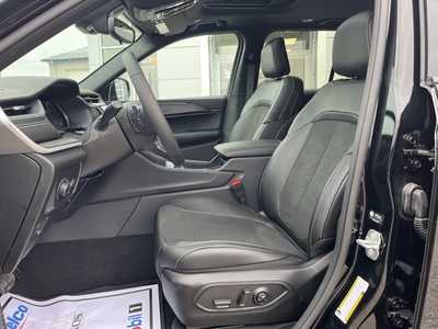 2025 Jeep Grand Cherokee, $42500. Photo 2