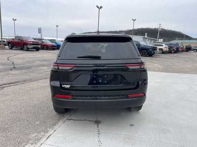 2025 Jeep Grand Cherokee, $42500. Photo 7
