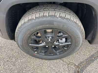 2025 Jeep Grand Cherokee, $42500. Photo 9