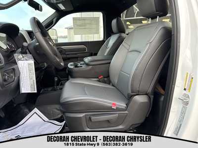 2024 RAM 5500 Reg Cab, $60000. Photo 5