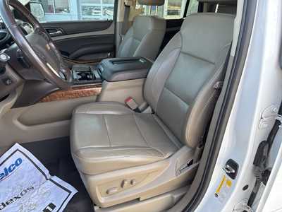 2019 Chevrolet Tahoe, $32500. Photo 5