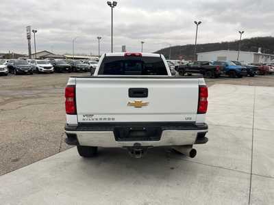 2018 Chevrolet 2500 Crew Cab, $28900. Photo 6