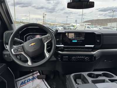 2025 Chevrolet 1500 Crew Cab, $57300. Photo 2