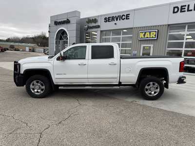 2018 GMC 2500 Crew Cab, $34900. Photo 5