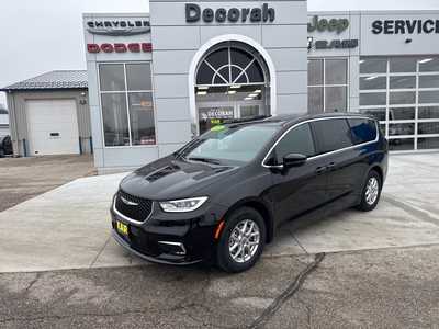 2025 Chrysler Pacifica, $47313. Photo 2