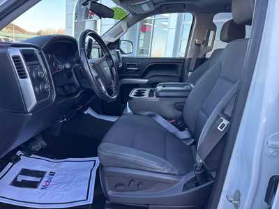 2015 Chevrolet 1500 Ext Cab, $16900. Photo 5