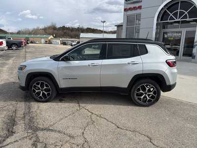 2025 Jeep Compass, $31608. Photo 4
