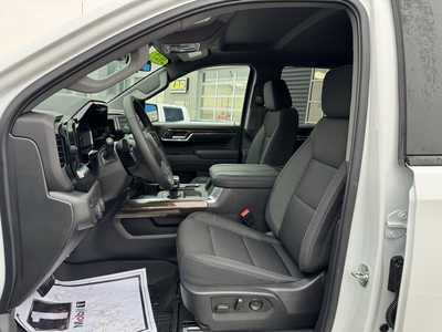 2025 Chevrolet 1500 Crew Cab, $62800. Photo 6