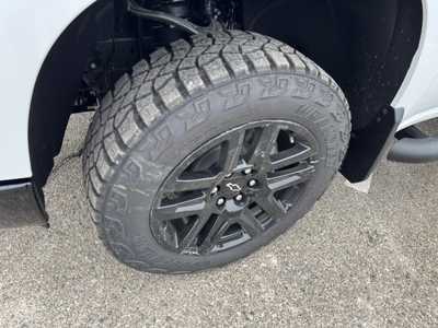 2025 Chevrolet 1500 Crew Cab, $62800. Photo 8
