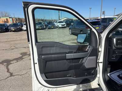 2021 Ford F150 Crew Cab, $40900. Photo 7