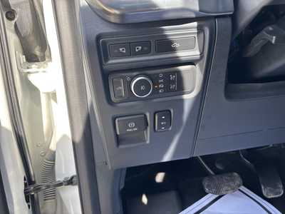 2021 Ford F150 Crew Cab, $40900. Photo 9