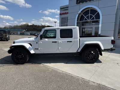 2025 Jeep Gladiator, $41726. Photo 6
