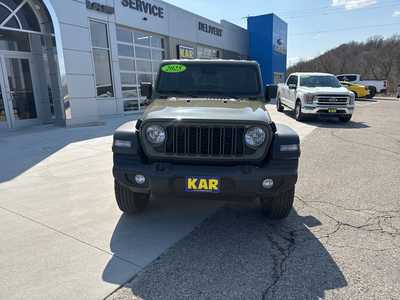 2025 Jeep Wrangler, $42600. Photo 12