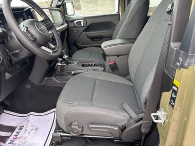2025 Jeep Wrangler, $42600. Photo 3