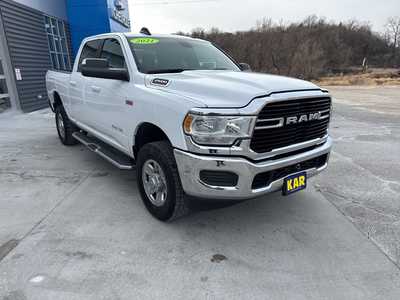 2021 RAM 2500 Crew Cab, $28000. Photo 2